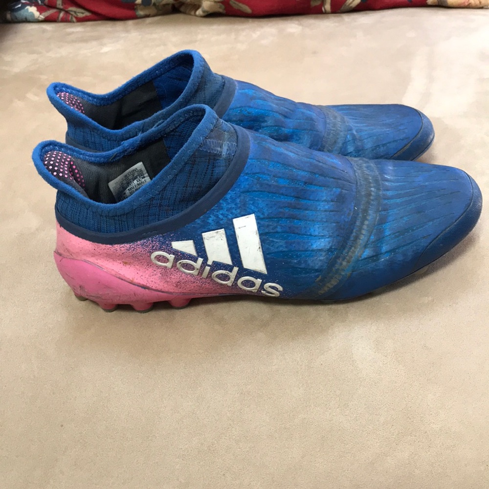 Cleats - Picture 4 of 8